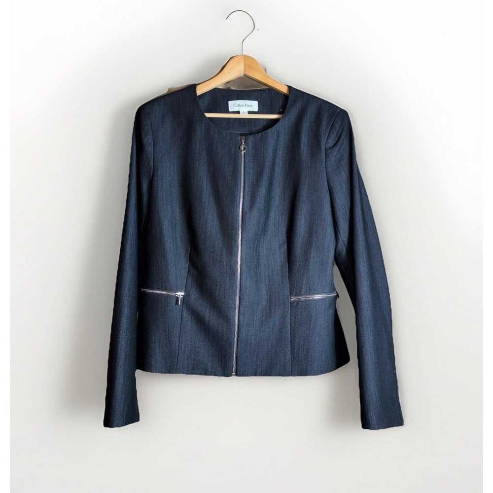 Calvin Klein Women's Blue Fitted Short Zip Up Blazer Size 14 Collarless Pockets